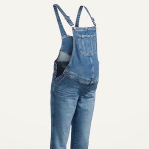 NWT Old Navy maternity overalls. Size 2 short.